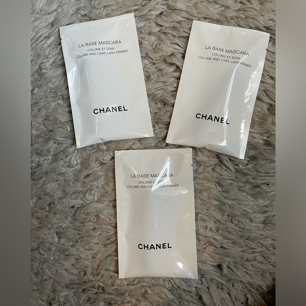 3 Chanel la base mascara
